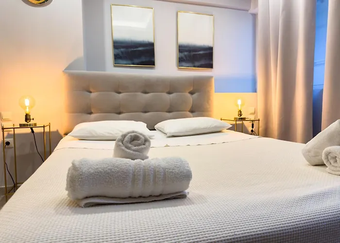 Glamorous & Spacious Renovated , Syntagma, Dt